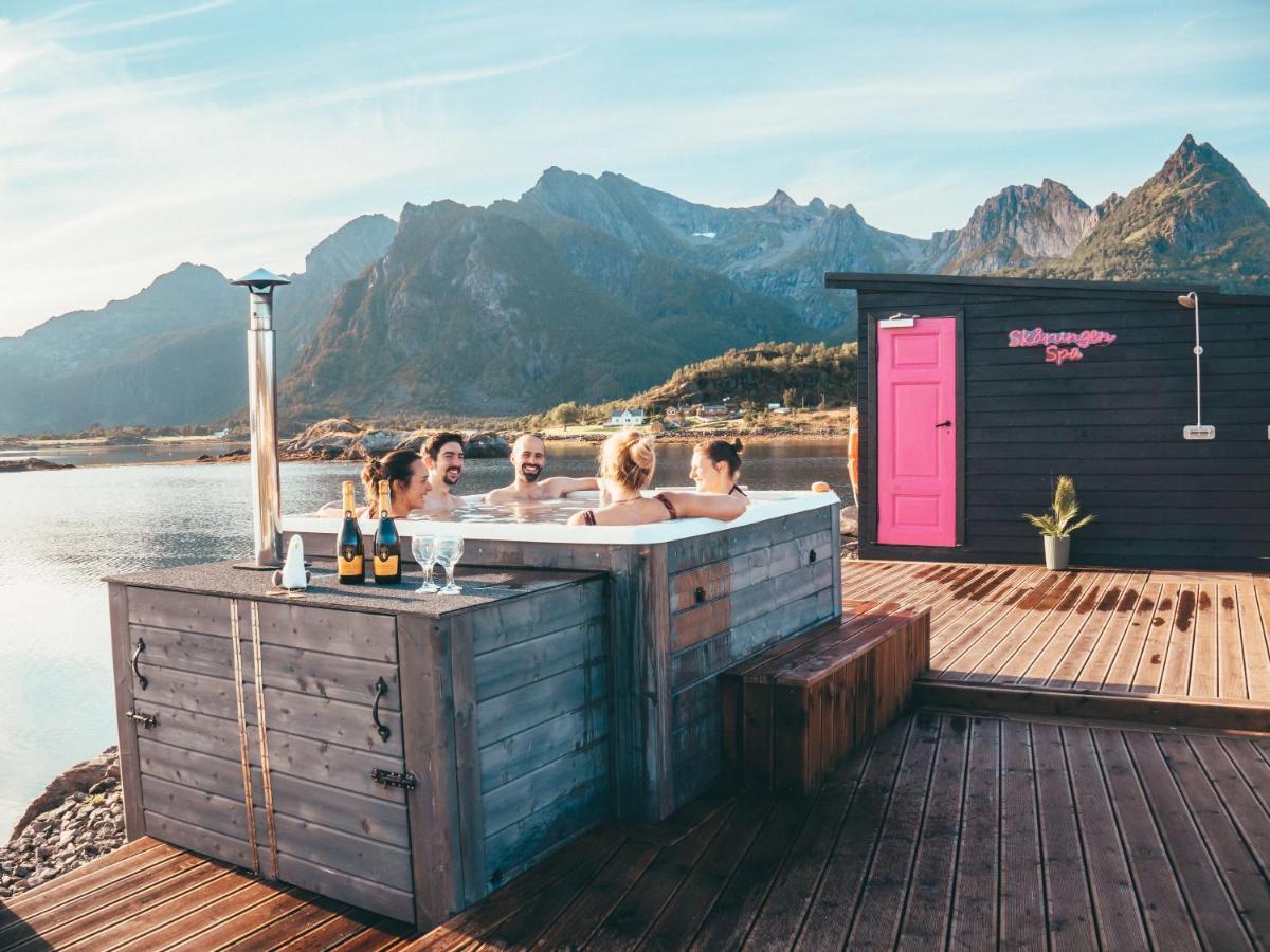 Skarungen - Hotel, Cabins And Camping Kabelvåg Esterno foto