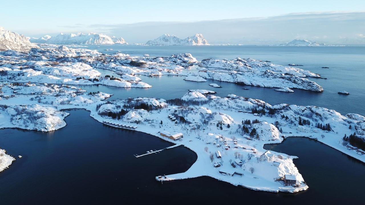 Skarungen - Hotel, Cabins And Camping Kabelvåg Esterno foto