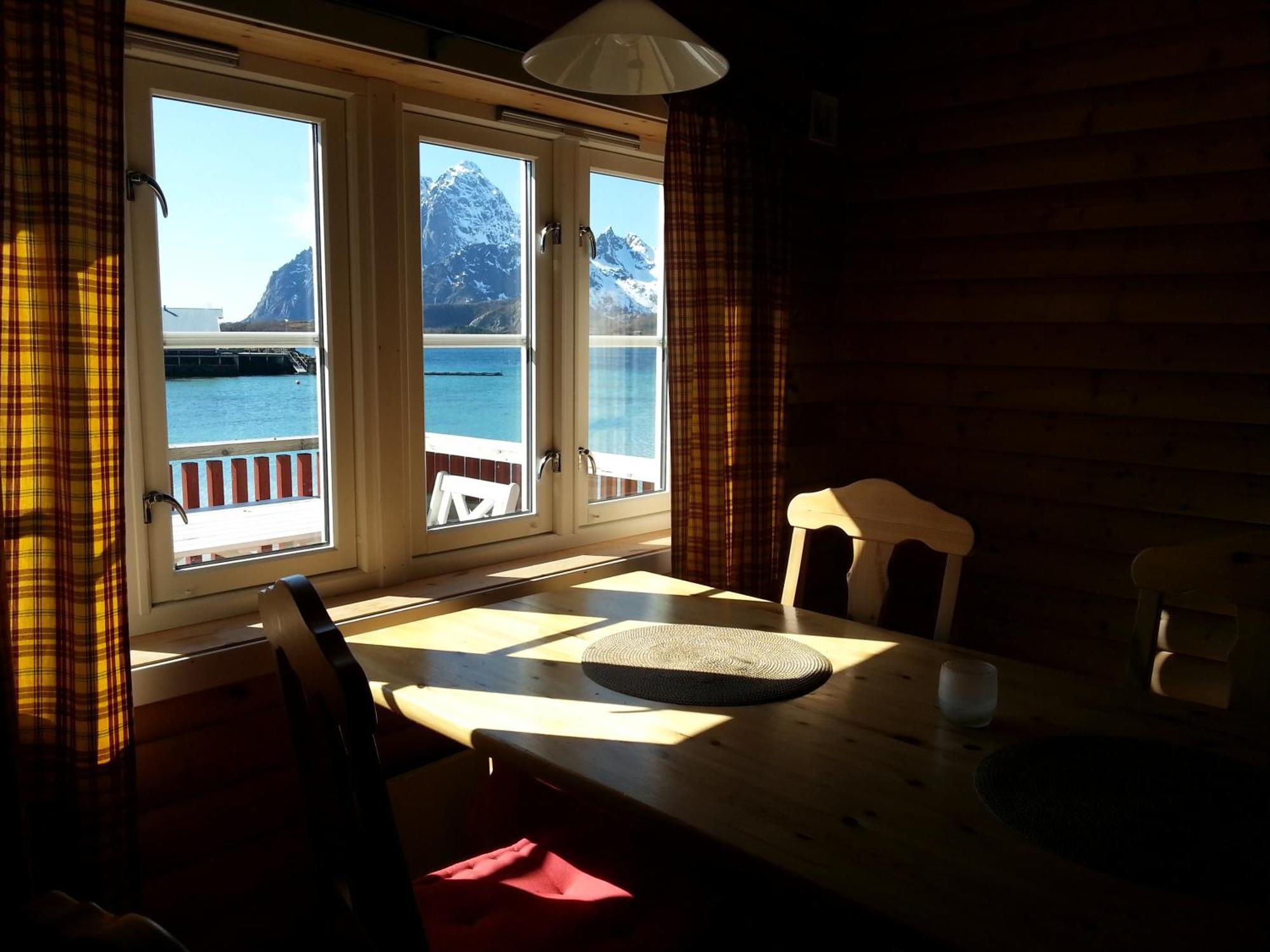 Skarungen - Hotel, Cabins And Camping Kabelvåg Esterno foto