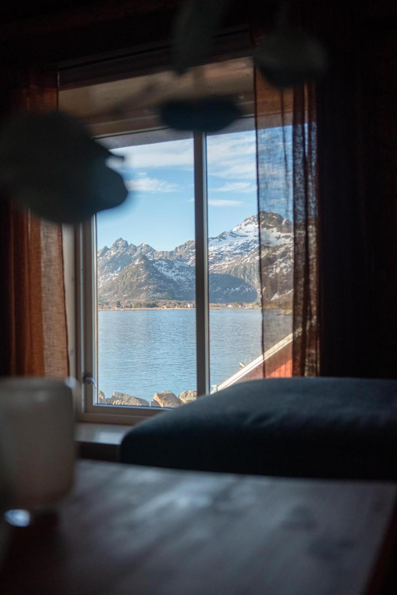 Skarungen - Hotel, Cabins And Camping Kabelvåg Esterno foto